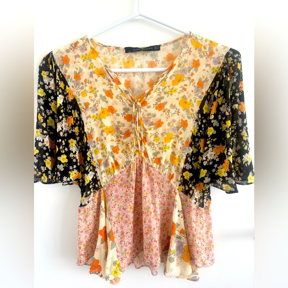Zara Floral Tie Front Flowy 70’s Style Blouse size XS